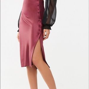 Burgundy (wine colored) forever 21 skirt with slit